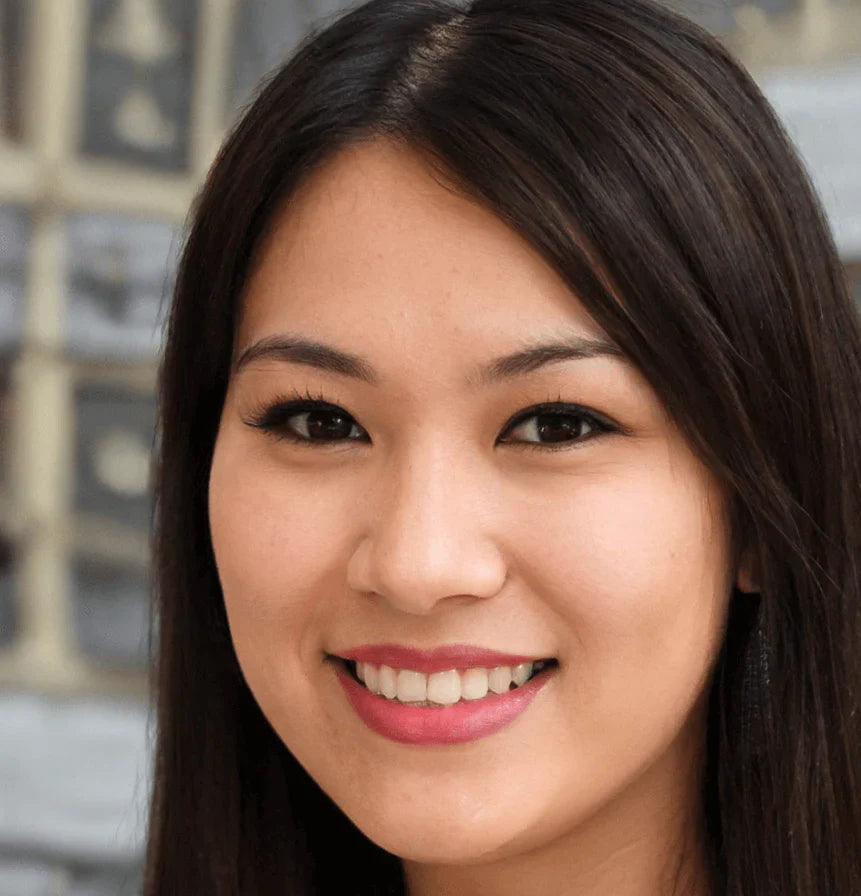 <strong>Emily L</strong>